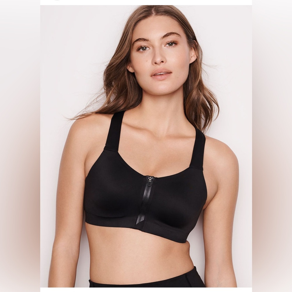 Victoria Secret Knock-Out Front Close Sports Bra